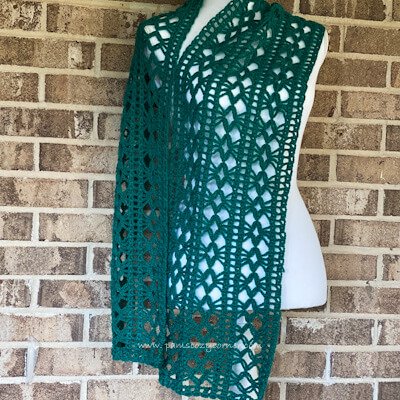 Laura’s Emerald Green Crochet Scarf