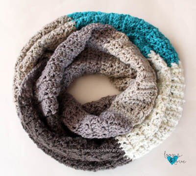 CrissCrossStitchInfinityScarf