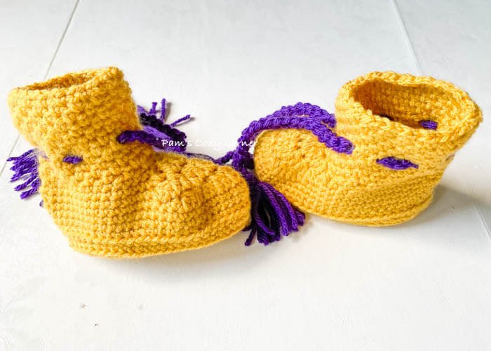 crochet baby booties pattern