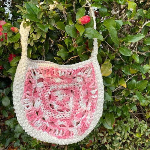 Free crochet beach bag