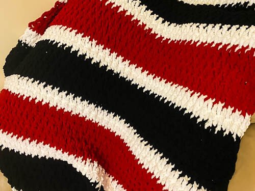 color-block-crochet-chunky-blanket.jpg