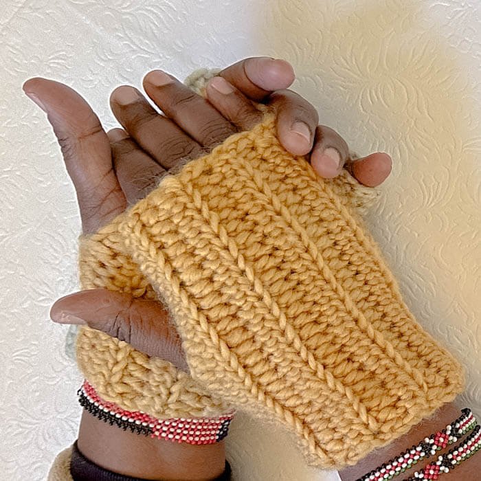 Crochet Fingerless Gloves – Free Pattern
